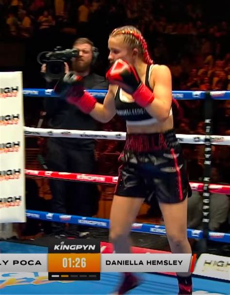 daniela hamsley flash|Kingpyn Boxing video: Daniella Hemsley flashes fans after。